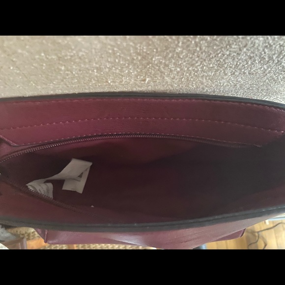 stradivarius Burgundy Crossbody - Picture 9 of 10
